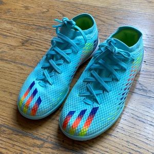 Adidas Indoor soccer cleats- youth size 1.5 EUC!
